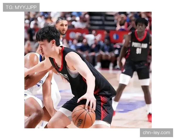 杨瀚森送出生涯新高5次盖帽,青岛国信水产内线筑起禁飞区 杨瀚森送出生涯新高5次盖帽,青岛国信水产内线筑起禁飞区